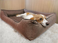 Załaduj zdjęcie, Legowisko dla psa Saba (14/20): beżowa kanapa ortopedyczna, widok z boku.