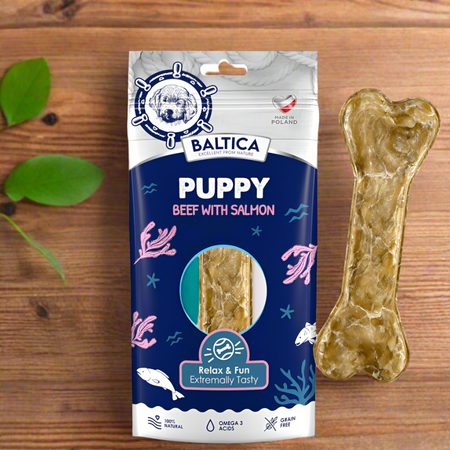 Kość do gryzienia z łososiem dla szczeniąt (1/2) - widok z przodu.